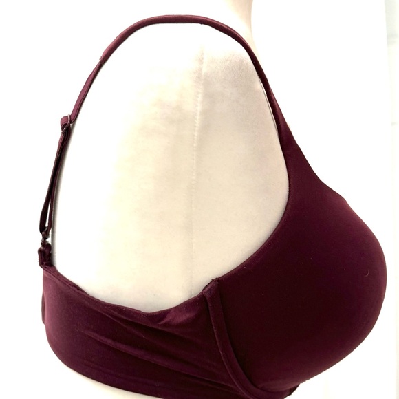Victoria Secret. Body by Victoria Perfect Shape. 34DD burgundy. - Picture 6 of 9